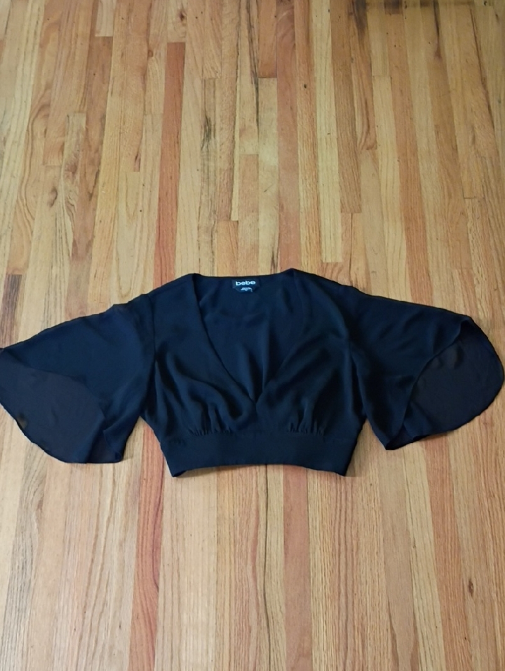 bebe Black Cropped Flutter Sleeve Blouse